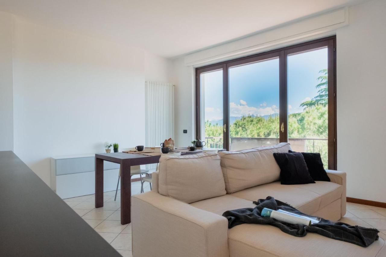 By The Lake Apartments - Centro Storico Ντεζεντσάνο ντελ Γκάρντα Εξωτερικό φωτογραφία