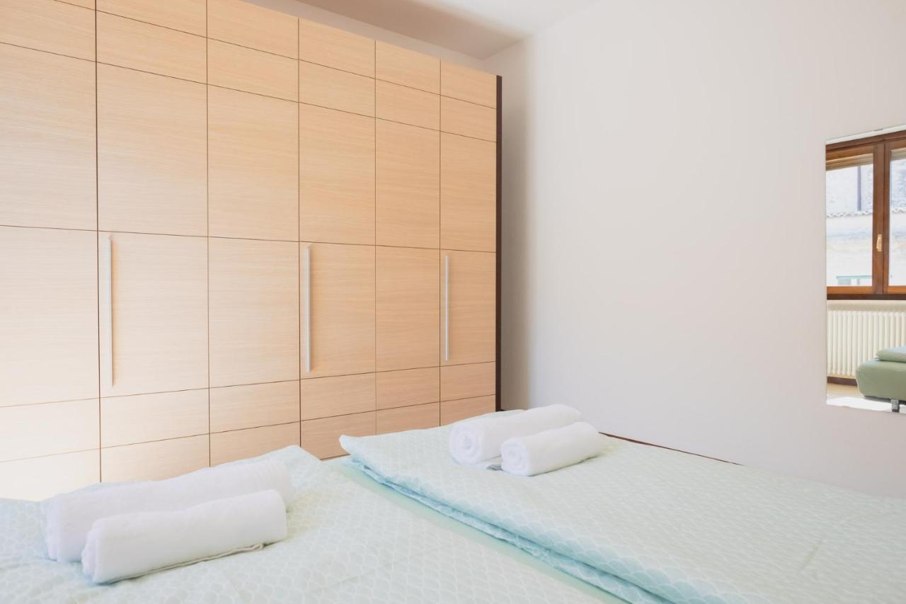 By The Lake Apartments - Centro Storico Ντεζεντσάνο ντελ Γκάρντα Εξωτερικό φωτογραφία