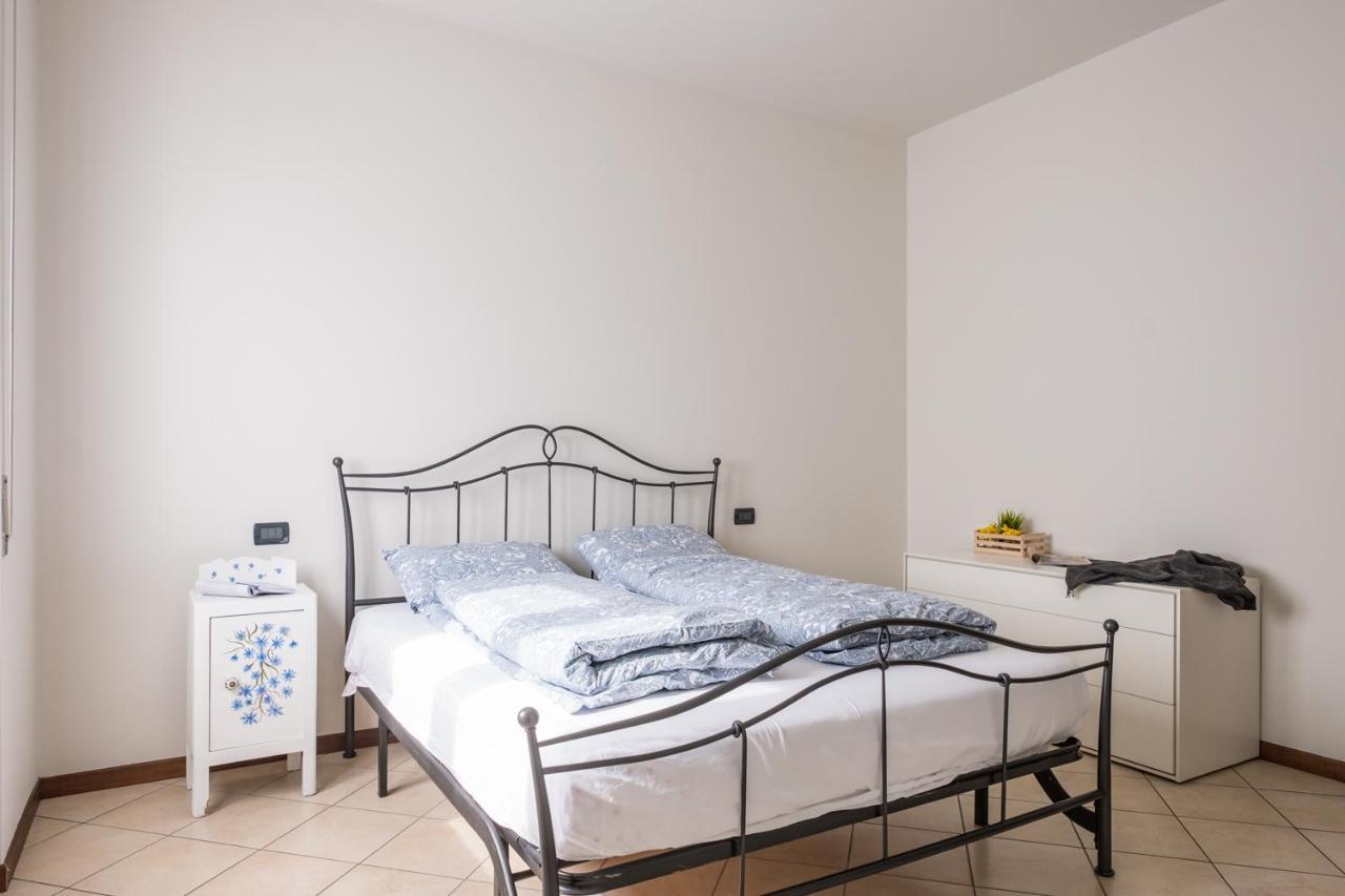 By The Lake Apartments - Centro Storico Ντεζεντσάνο ντελ Γκάρντα Εξωτερικό φωτογραφία