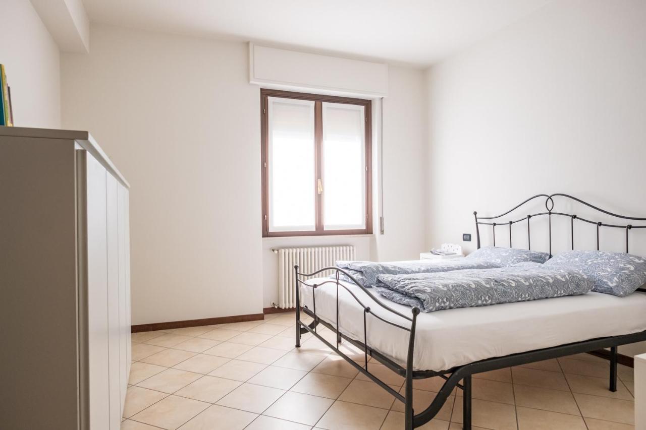By The Lake Apartments - Centro Storico Ντεζεντσάνο ντελ Γκάρντα Εξωτερικό φωτογραφία
